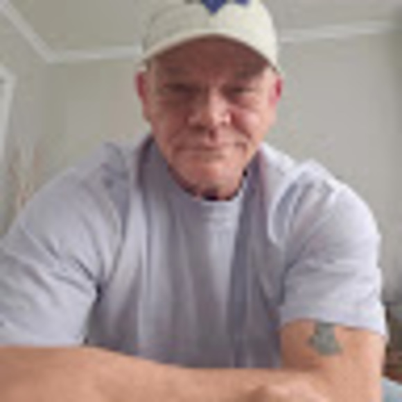 Meet your Posher, Dave - Picture 1 of 1